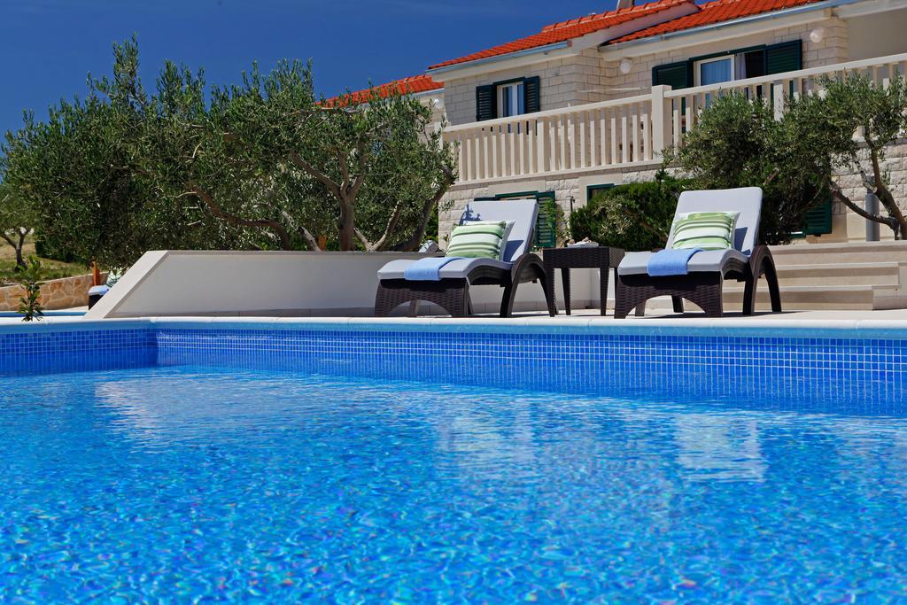 Holiday Homes Oliva Bol Chambre photo