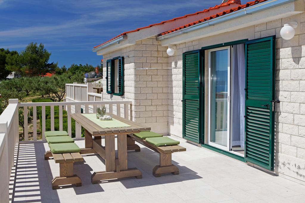 Holiday Homes Oliva Bol Chambre photo