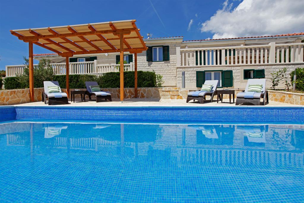 Holiday Homes Oliva Bol Chambre photo